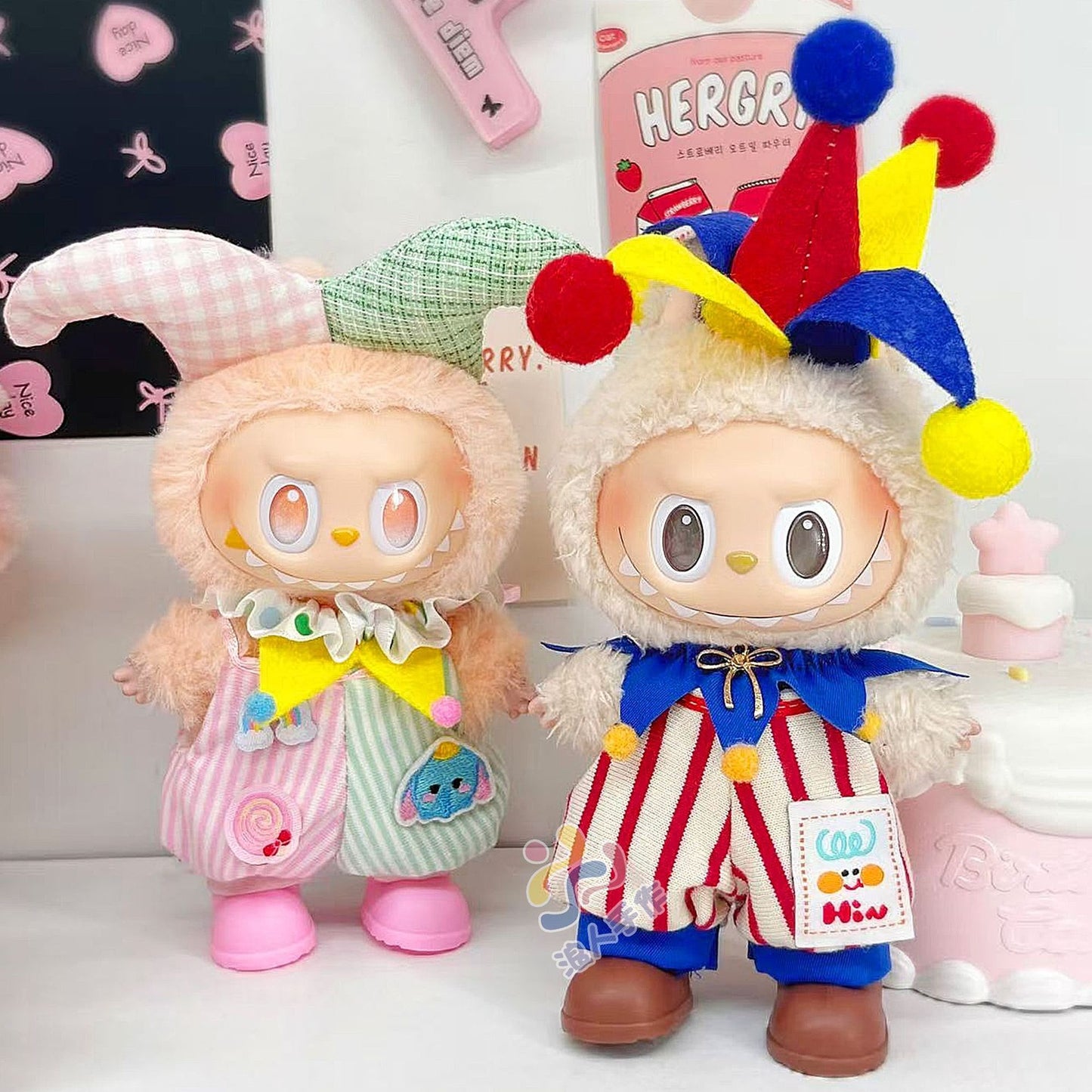 Colorful Clown Costume for Labubu Doll โ Handmade Outfit with Hat | Pop Mart Bunny Clothes | 17cm Doll Clothing Set | Kawaii Festival Style
