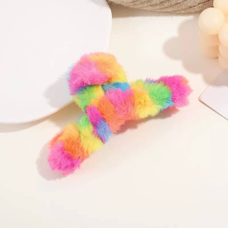 Fluffy Rainbow Hair Clip – Colorful Furry Barrette for Girls, Pride Month Accessory, Kawaii Pastel Y2K Hairpin