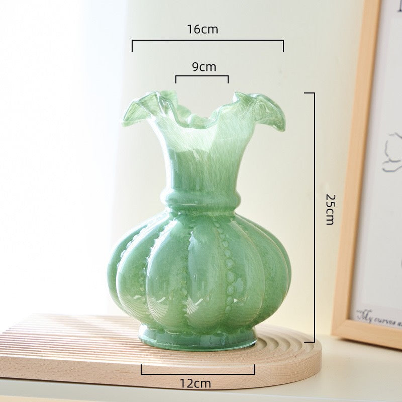 Vintage Fenton-Style Pumpkin Glass Vase – Handcrafted Retro Floral Holder